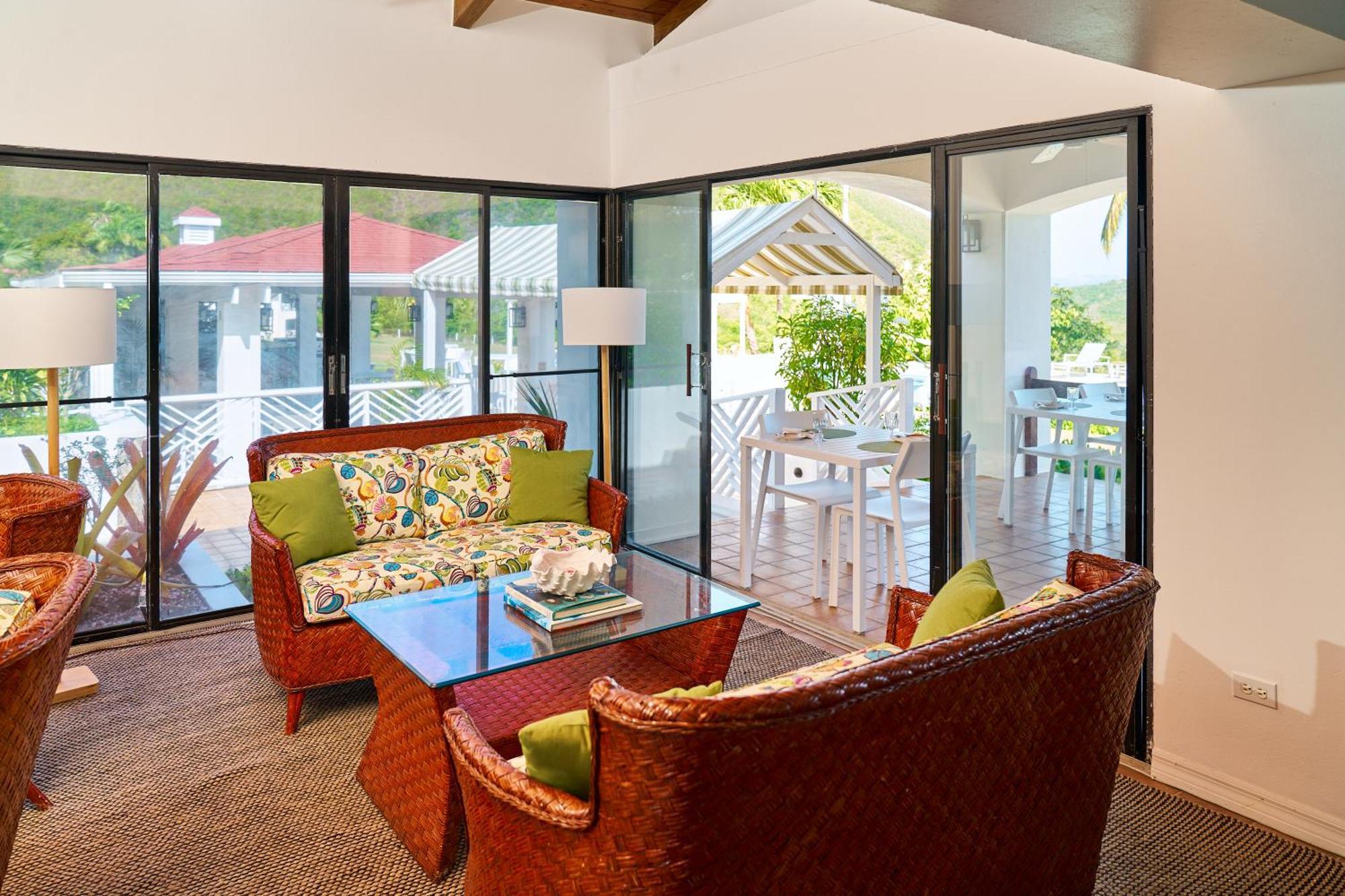 Mount Nevis Hotel Екстериор снимка