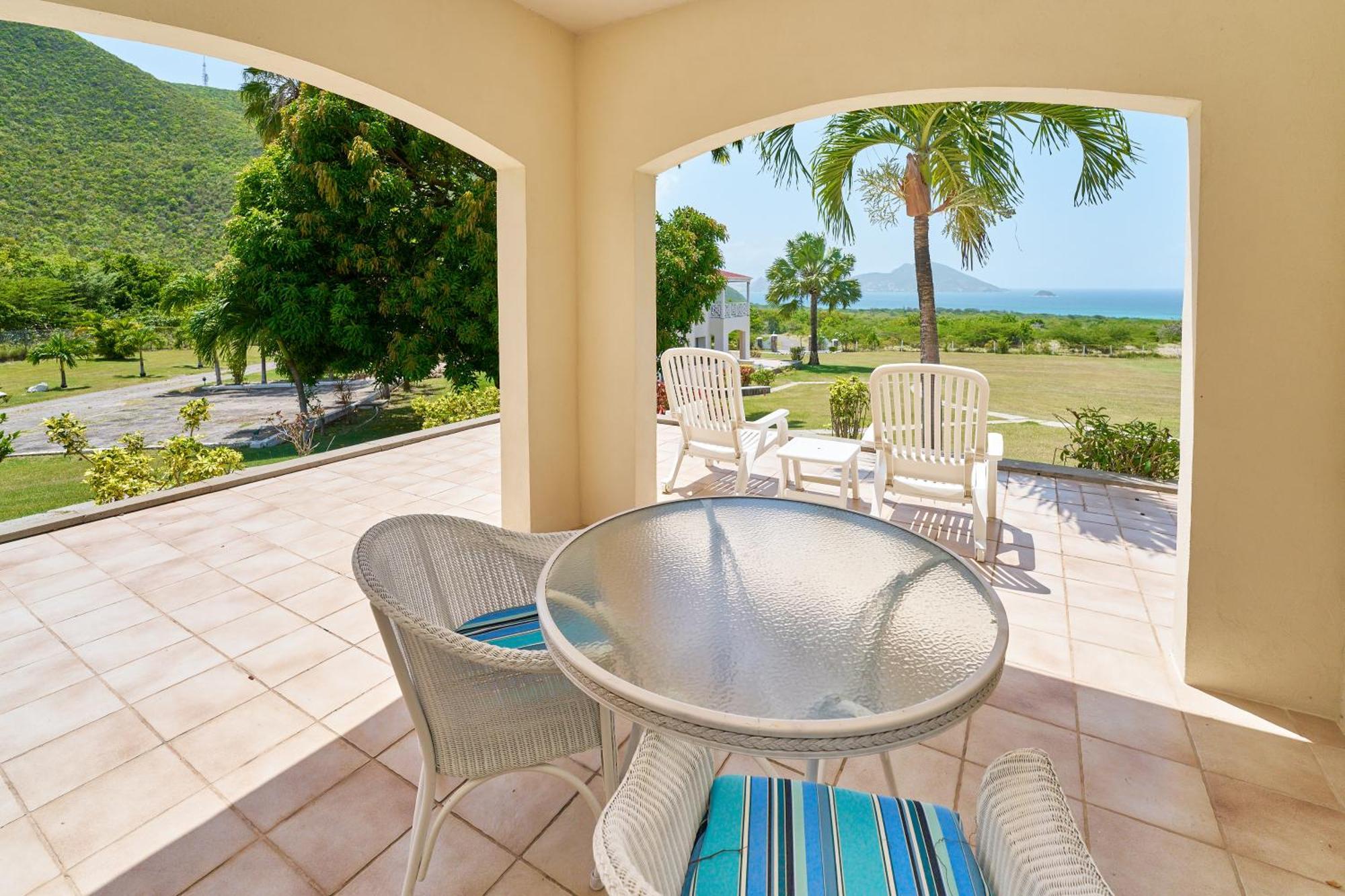 Mount Nevis Hotel Екстериор снимка
