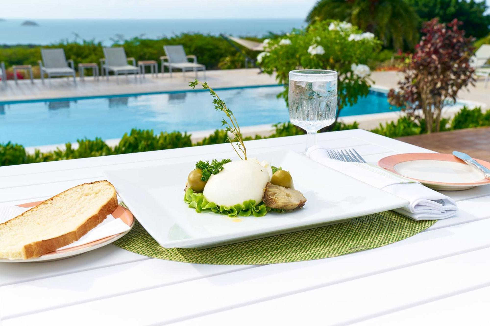 Mount Nevis Hotel Екстериор снимка
