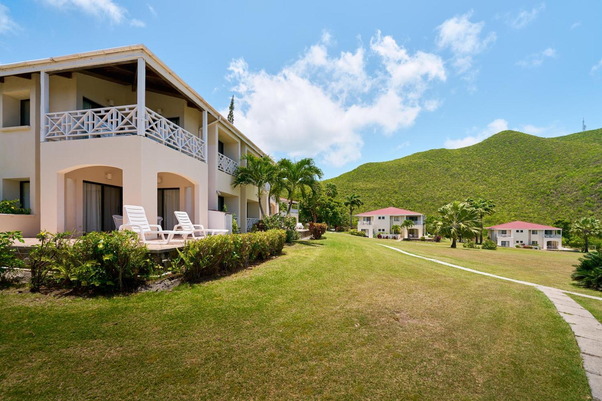 Mount Nevis Hotel Екстериор снимка
