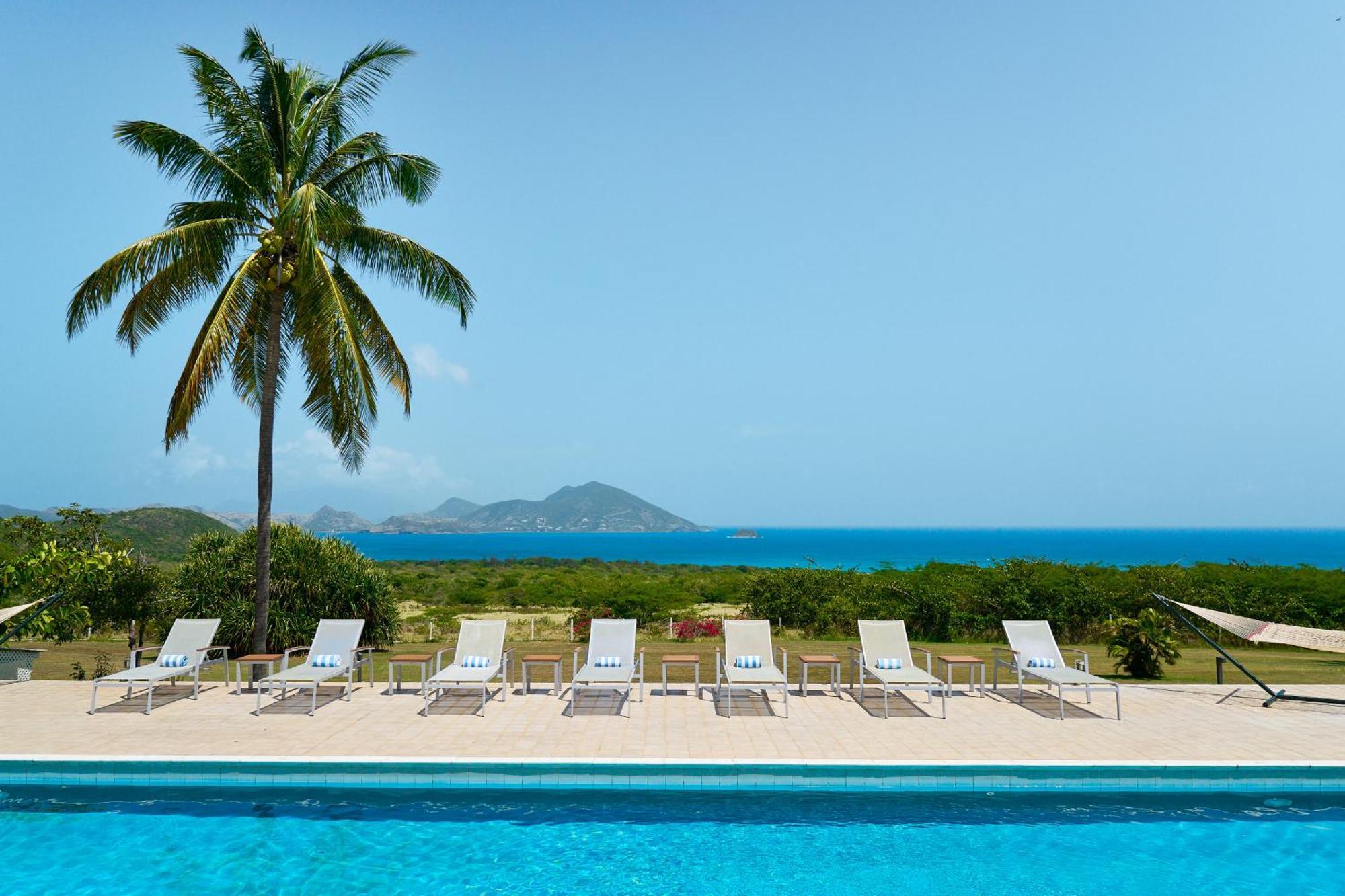Mount Nevis Hotel Екстериор снимка