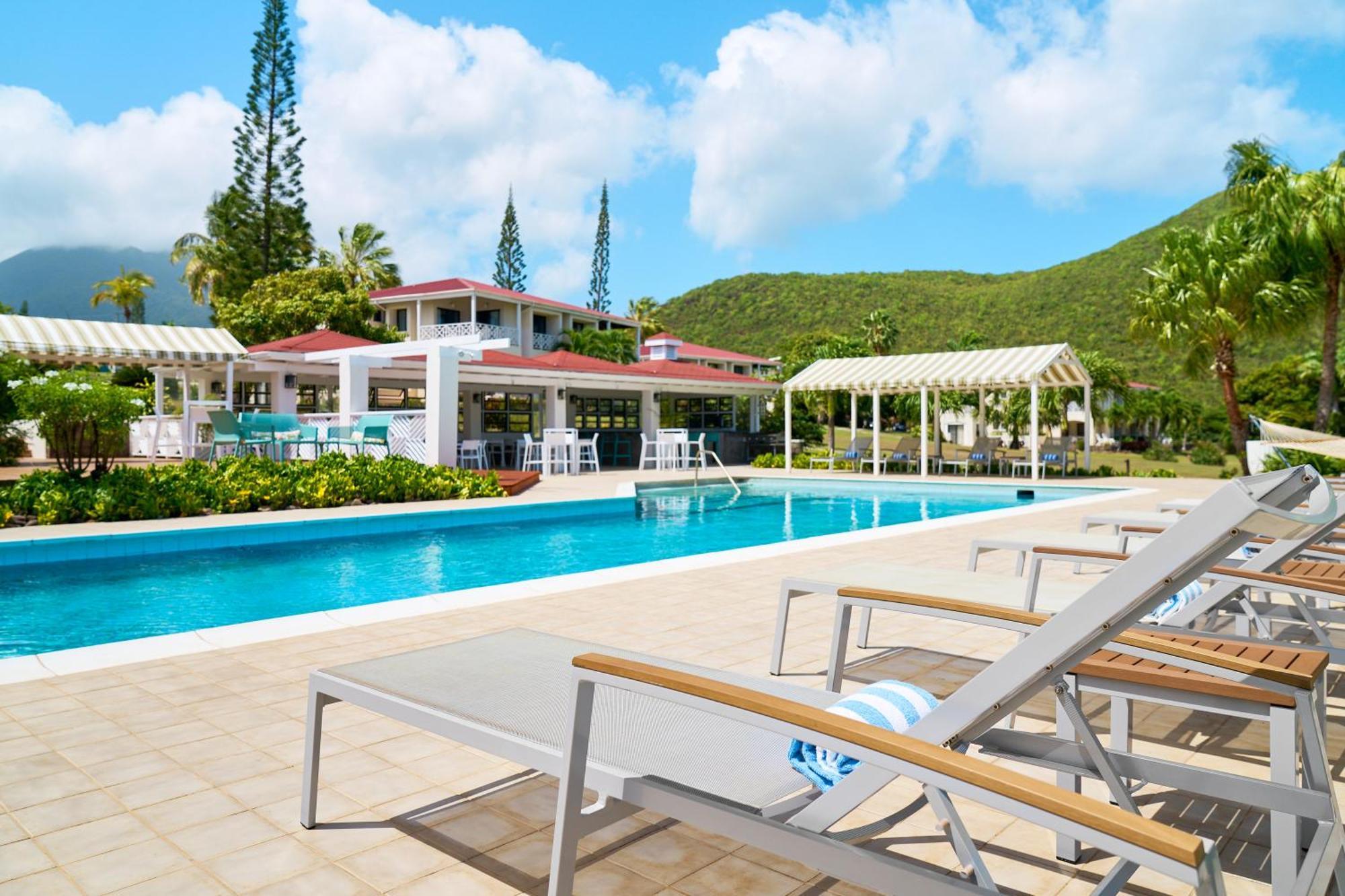 Mount Nevis Hotel Екстериор снимка
